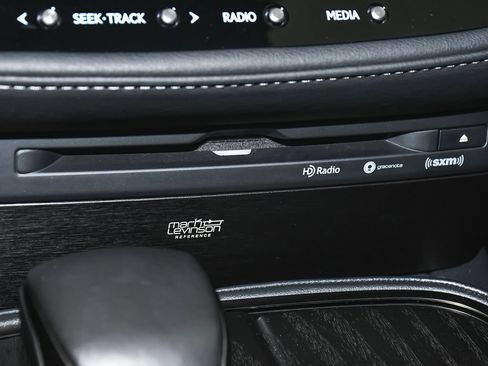 Used 2022 Lexus LS 500h AWD w/ Luxury Package image 37