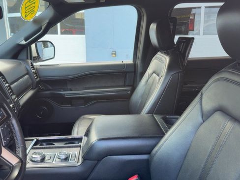 Used 2019 Ford Expedition Max Limited w/ Equipment Group 302A AWD/4WD image 10