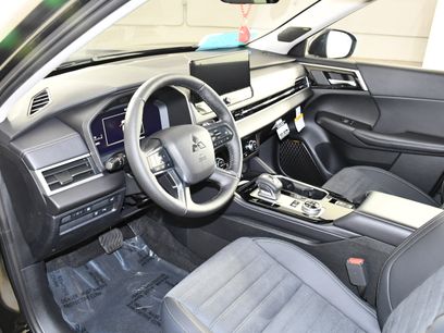 New 2026 Mitsubishi Outlander SE