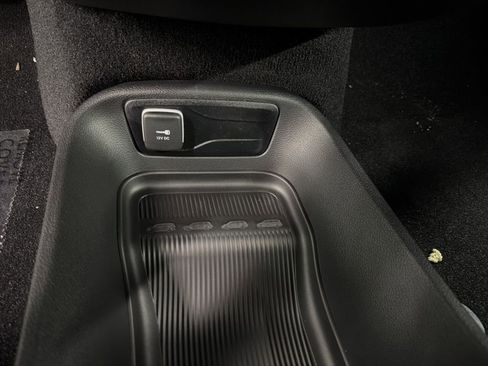 New 2026 Chrysler Pacifica Select image 23