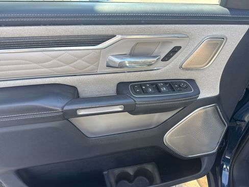 Used 2023 RAM 1500 Limited AWD/4WD image 9