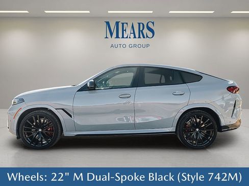 Used 2025 BMW X6 M60i image 9