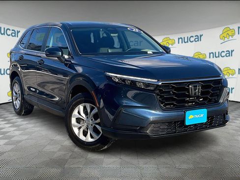 Used 2025 Honda CR-V LX image 1
