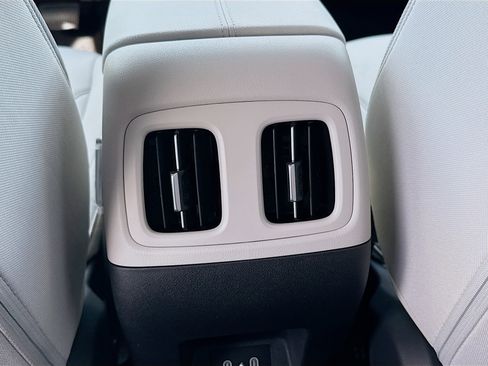 New 2026 Hyundai Tucson SEL FWD image 17