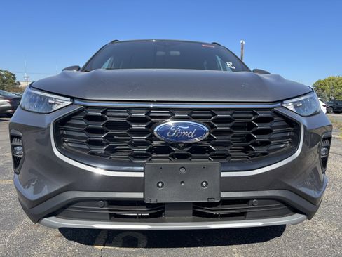 New 2026 Ford Escape ST-Line Select w/ Tech Pack #2 AWD/4WD image 3