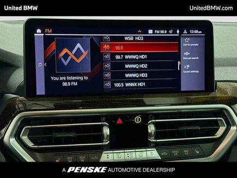 Used 2025 BMW X4 xDrive30i image 8