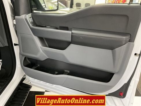 Used 2021 Ford F150 XLT image 34