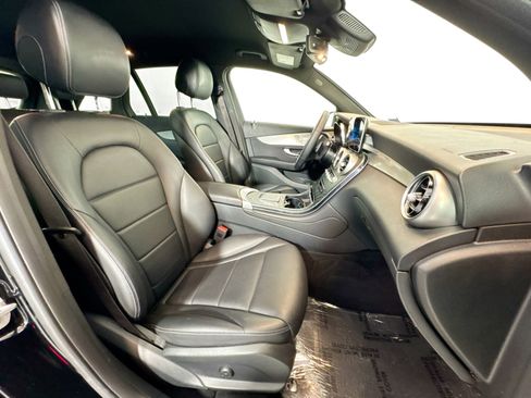 Used 2022 Mercedes-Benz GLC 300 4MATIC image 26