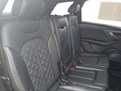Used 2023 Audi SQ7 Prestige w/ Sport Package image 17