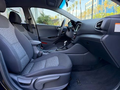 Used 2019 Hyundai Ioniq Blue FWD image 13