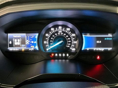 Used 2023 Ford Edge SEL image 13