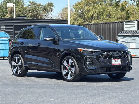 New 2026 Audi SQ5 Premium Plus AWD/4WD image 8