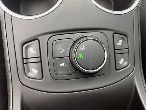 Used 2020 GMC Terrain SLT w/ Elevation Edition FWD image 28
