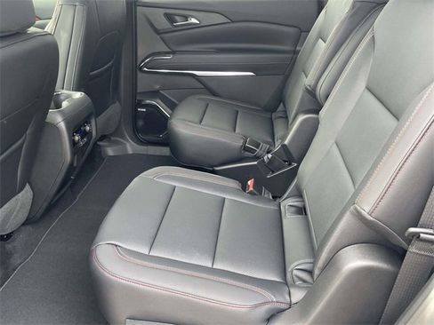 New 2026 Chevrolet Traverse Z71 w/ Enhanced Driving Package image 10