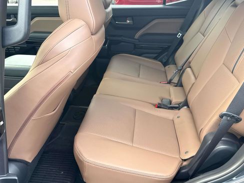 Used 2025 Toyota 4Runner Limited image 29