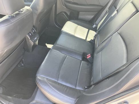 Used 2018 Subaru Outback 2.5i Limited AWD/4WD image 23