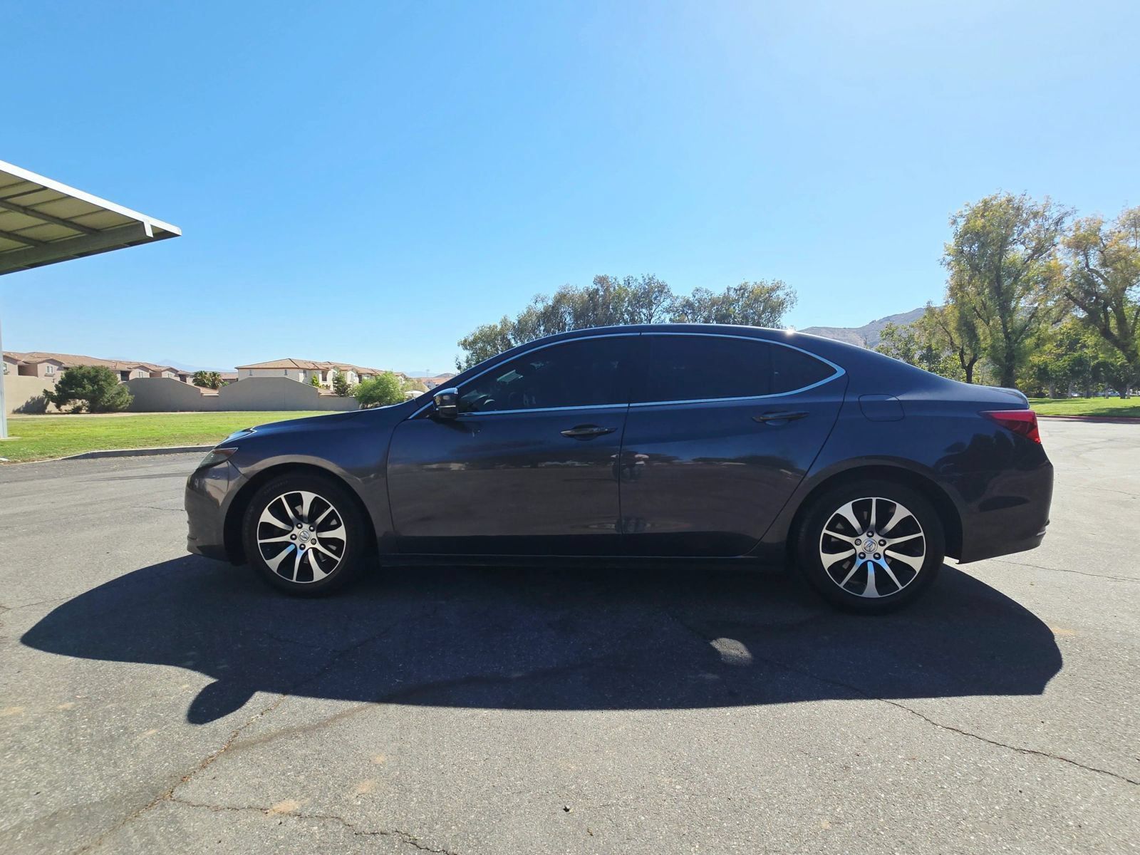 Used 2016 Acura TLX FWD image 5
