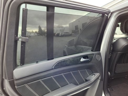 Used 2016 Mercedes-Benz GL 63 AMG 4MATIC image 21