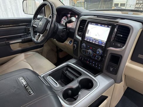 Used 2018 RAM 3500 Laramie Longhorn image 30