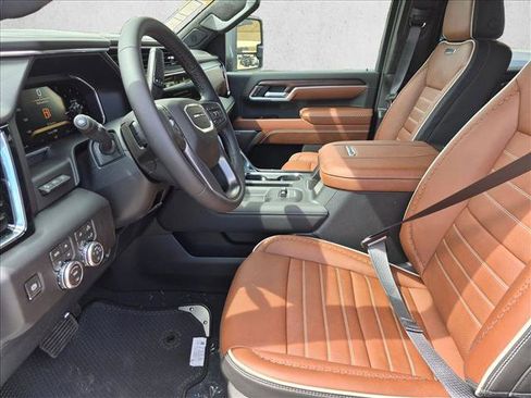 New 2026 GMC Sierra 2500 Denali Ultimate AWD/4WD image 3