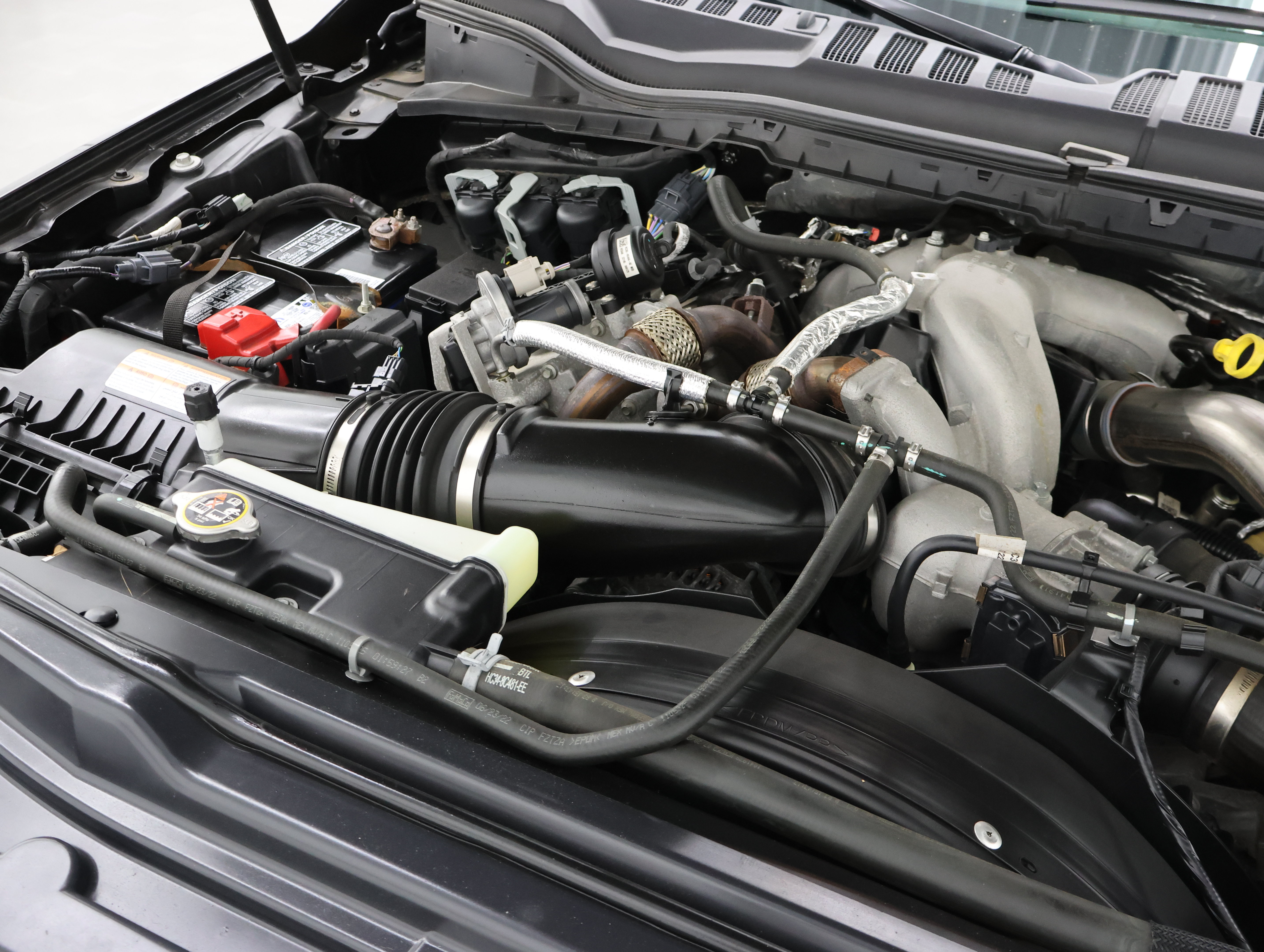 Used 2022 Ford F250 Lariat w/ Black Appearance Package AWD/4WD image 19