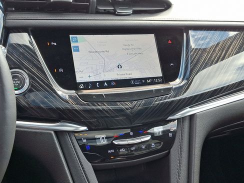 Used 2023 Cadillac XT6 Premium Luxury image 19