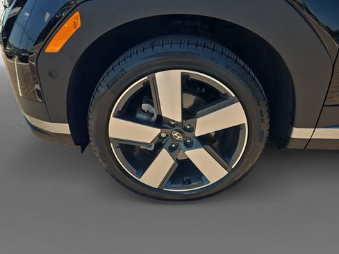 Certified 2024 Hyundai Santa Fe Limited FWD image 9