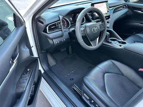 Used 2023 Toyota Camry XLE image 9