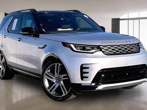 Certified 2023 Land Rover Discovery Metropolitan Edition AWD/4WD image 3