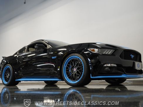 Used 2016 Ford Mustang GT Premium w/ GT Performance Package image 19