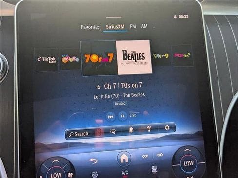 Used 2025 Mercedes-Benz C 300 4MATIC Sedan image 13