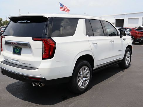 Certified 2024 GMC Yukon Denali w/ Advanced Technology Package AWD/4WD image 9