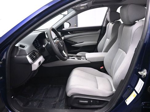 Used 2020 Honda Accord EX image 11