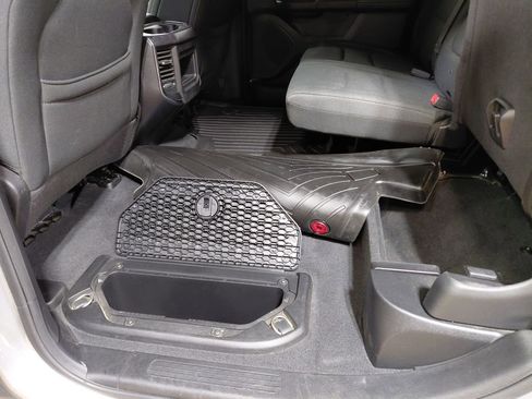 Used 2019 RAM 1500 Big Horn AWD/4WD image 14