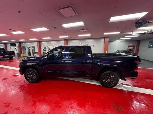 Used 2024 Toyota Tundra Platinum image 6