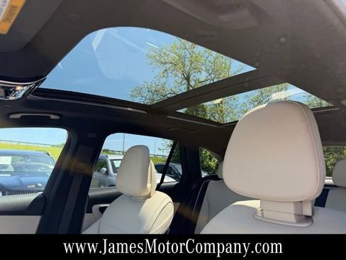 New 2026 Mercedes-Benz GLC 300 4MATIC image 16