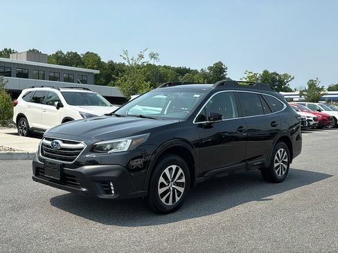 Used 2020 Subaru Outback Premium AWD/4WD image 3