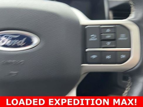 Used 2022 Ford Expedition Max Limited image 26