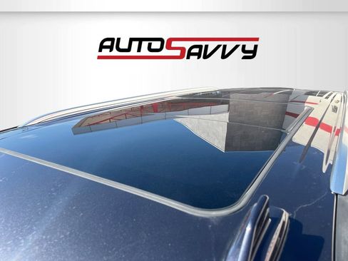 Used 2024 GMC Yukon Denali w/ Advanced Technology Package AWD/4WD image 23
