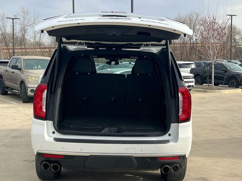 Used 2024 GMC Yukon Denali image 14