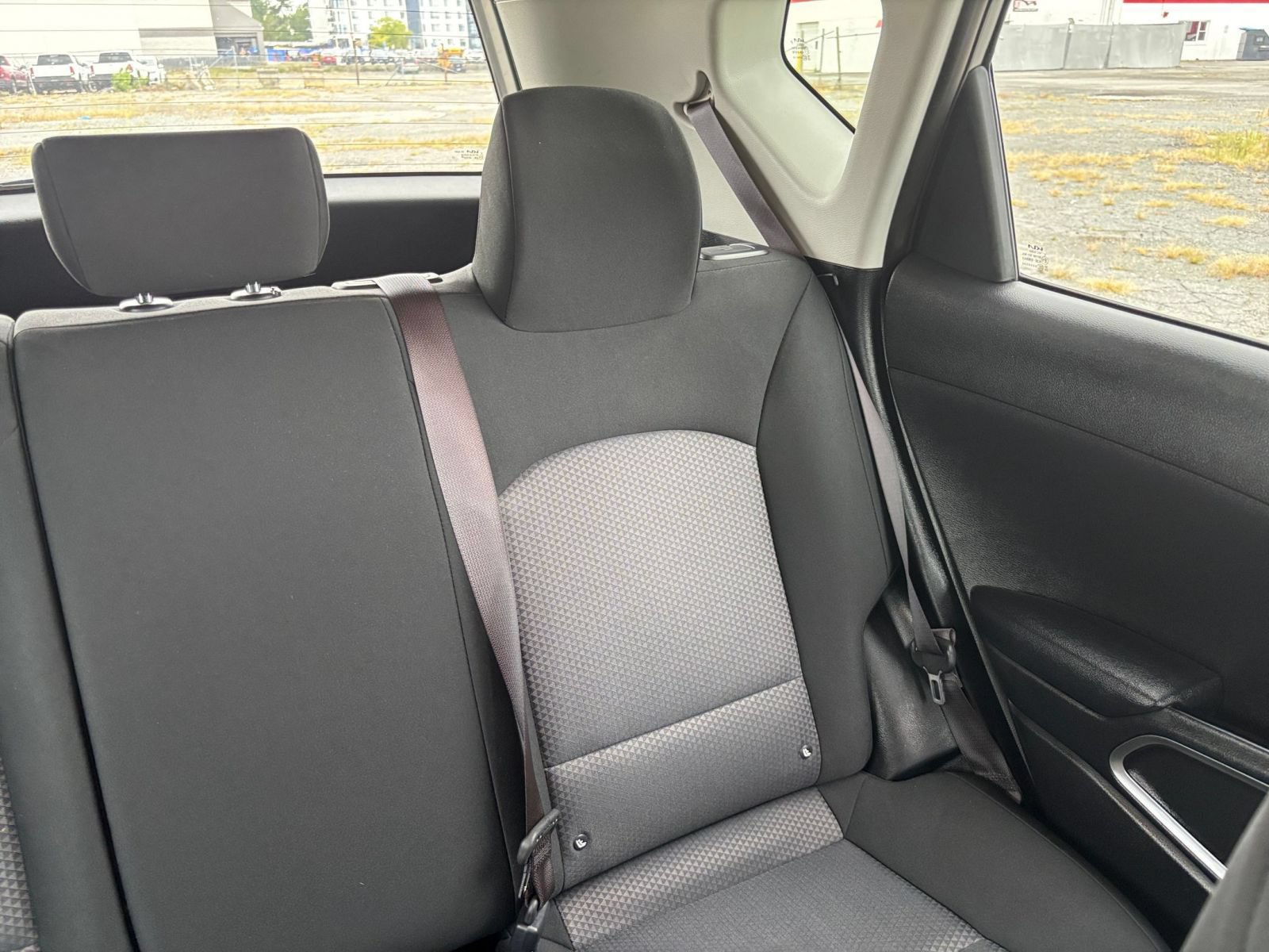 Used 2025 Kia Soul LX w/ LX Technology Package FWD image 32