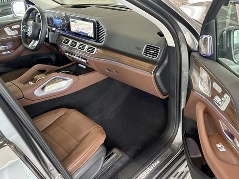New 2025 Mercedes-Benz GLS 580 4MATIC image 29