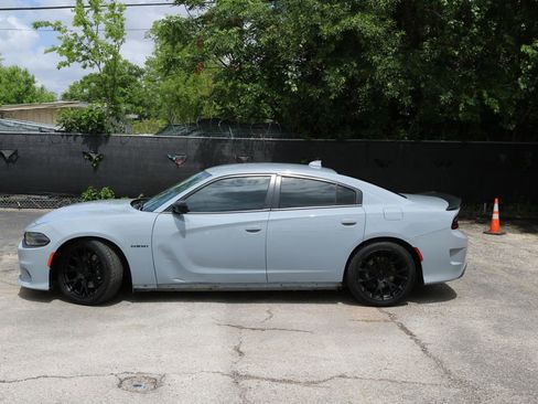 Used 2020 Dodge Charger R/T w/ Plus Group image 2