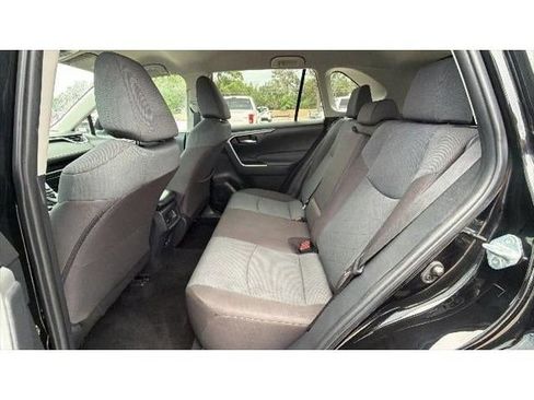 Certified 2025 Toyota RAV4 XLE AWD/4WD image 34