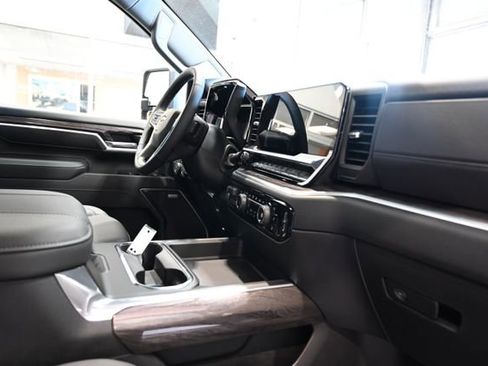 New 2026 Chevrolet Silverado 2500 LTZ w/ LTZ Premium Package AWD/4WD image 16