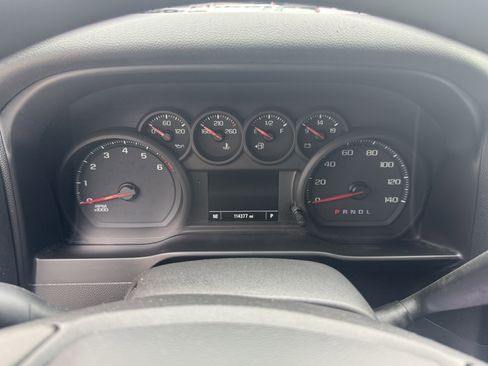 Used 2019 Chevrolet Silverado 1500 Custom Trail Boss w/ Custom Convenience Package AWD/4WD image 16