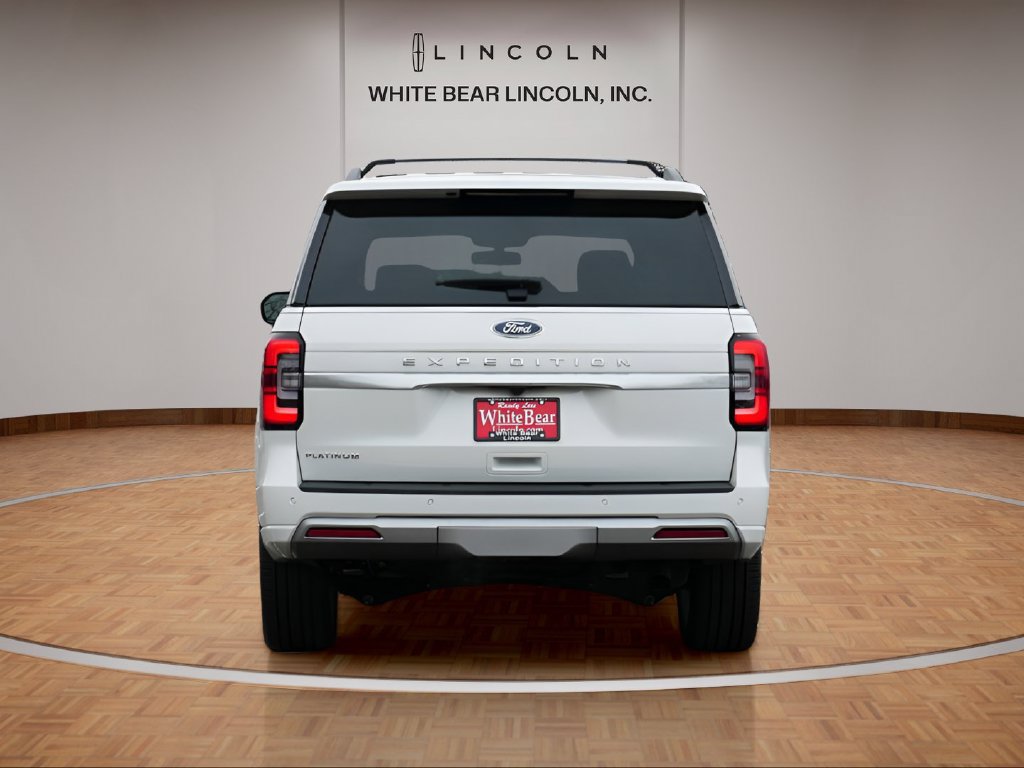 Used 2024 Ford Expedition Platinum AWD/4WD image 6