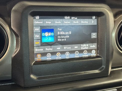 Used 2018 Jeep Wrangler Sport AWD/4WD image 20