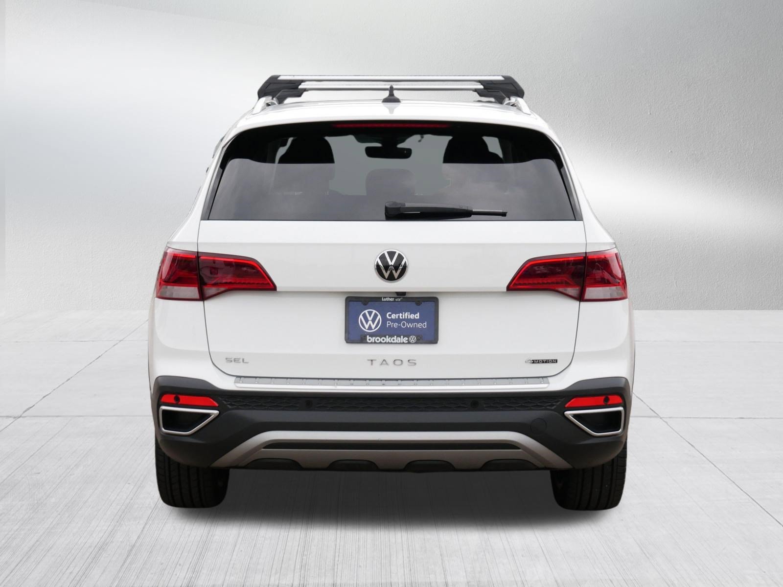 Certified 2023 Volkswagen Taos SEL AWD/4WD image 6