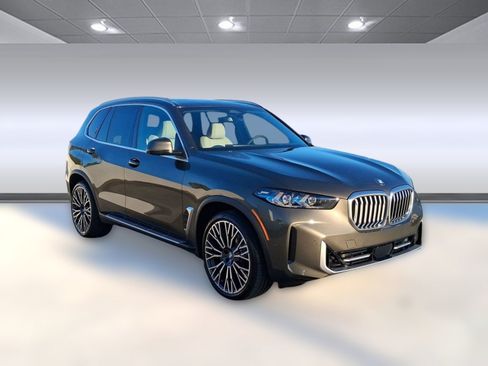 Used 2026 BMW X5 xDrive40i w/ Executive Package AWD/4WD image 7